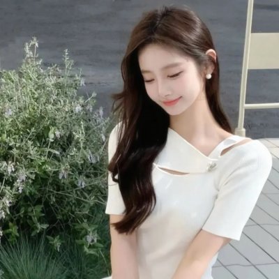 特务谜云